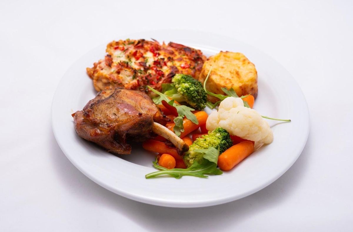 Cotlet de miel cu legume