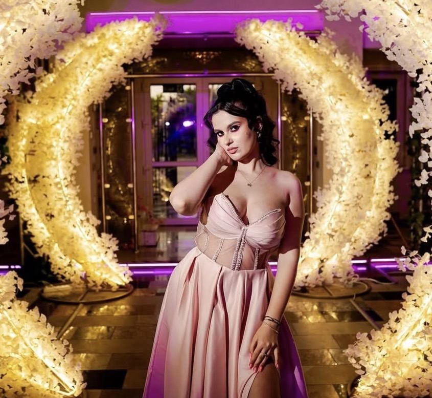 Rochie de gală, decor Golden King Events
